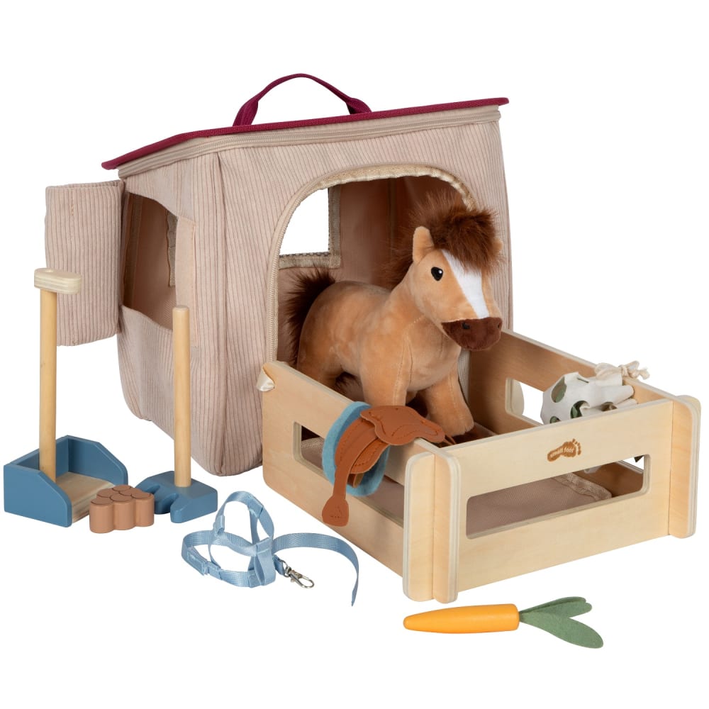 cheval avec écurie et
