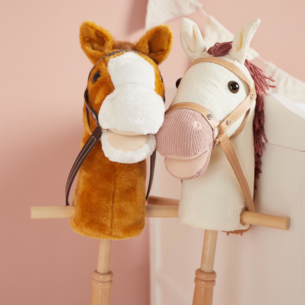 Steckenpferd Ginger aus Holz mit Rollen - Maisons Du Monde