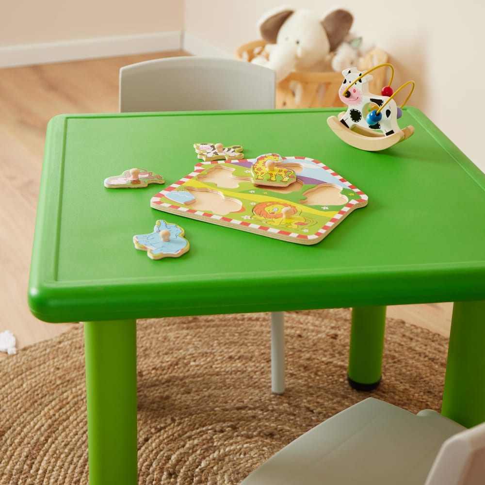 Höhenverstellbarer Kindertisch aus Kunststoff, grün - Maisons Du