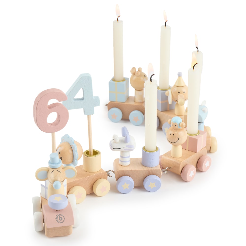 Train d'anniversaire style candy avec 6 bougies Train d'anniversaire style candy avec 6 bougies
