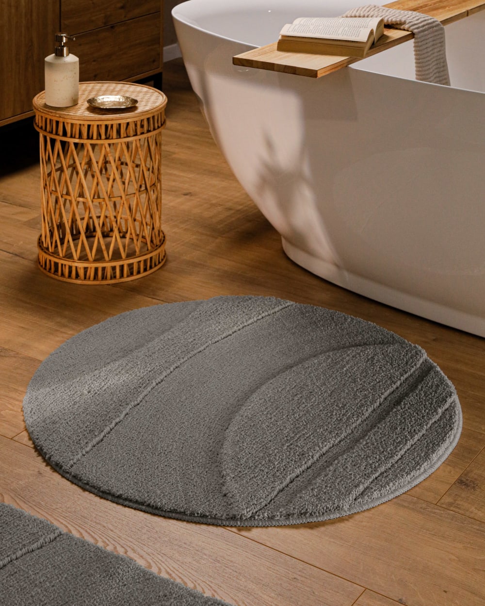 Runde Badematte mit Relief basaltgrau Ø80 - Maisons Du Monde