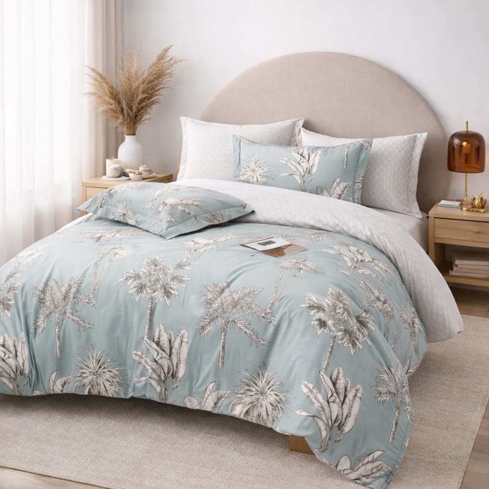 Parure de lit en coton imprimé palmier bleu clair + 2 taies 240x220 cm - Maisons du Monde