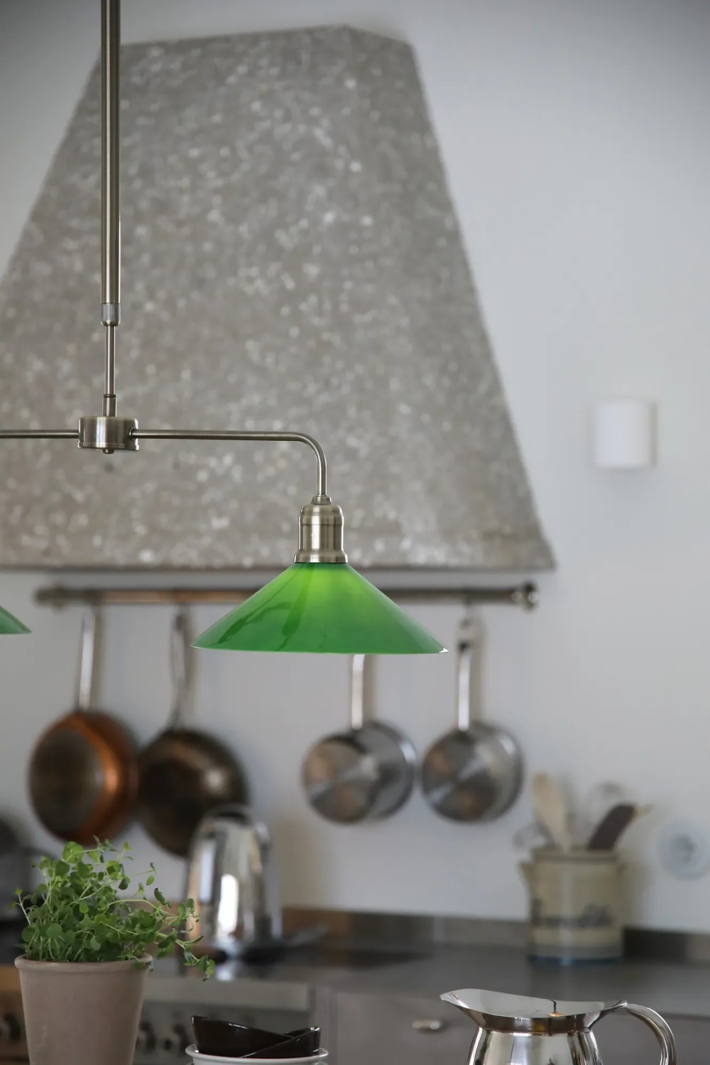 Plafonnier en métal et verre 2 lumières vert — vue 4
