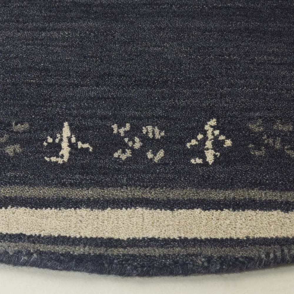 Tapis contemporain en laine gris, 122 cm — vue 4