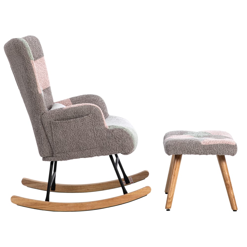 Fauteuil à bascule gris clair avec repose-pieds et coussin lombaire
