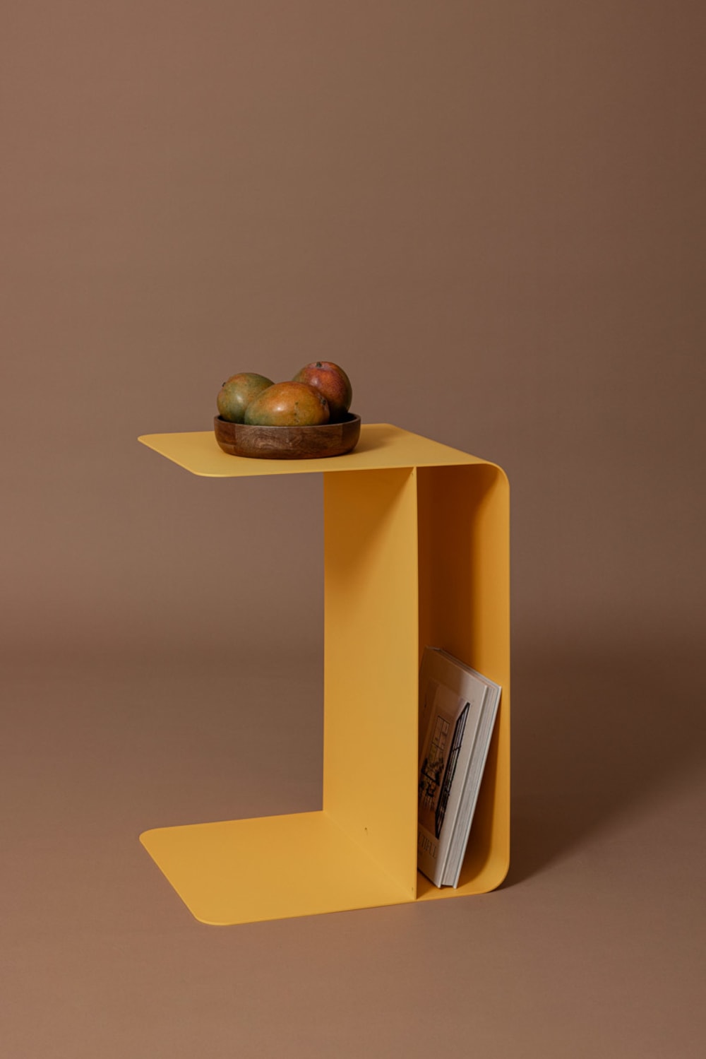 Beistelltisch COSMO aus Metall, 60x44x40 cm, Mango Lassi -