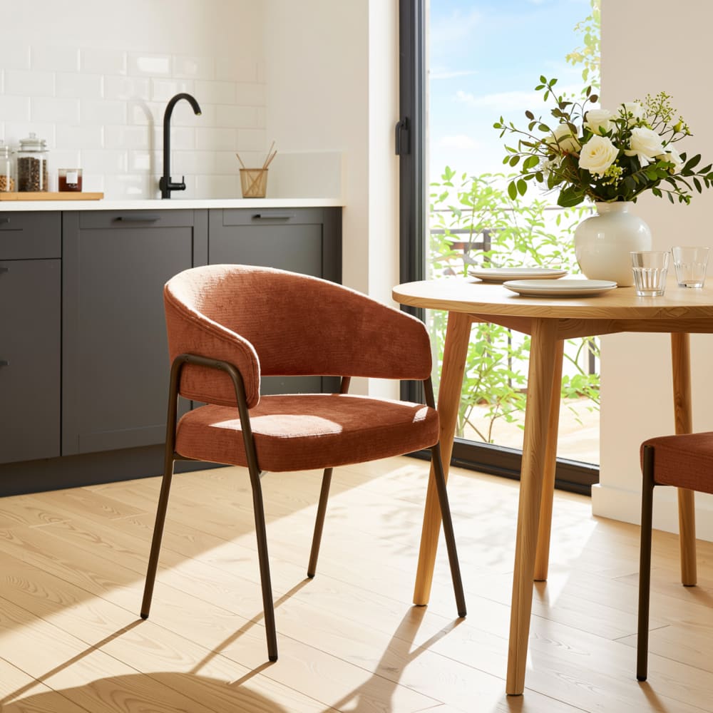 Urban Meuble Esszimmerstuhl aus Chenille mit Armlehnen, Orange orange Stoff