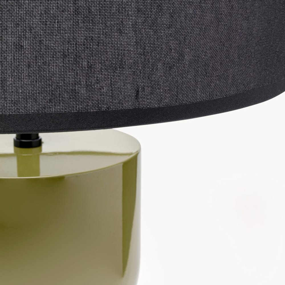 Lampe de table en polyrésine verte — vue 4