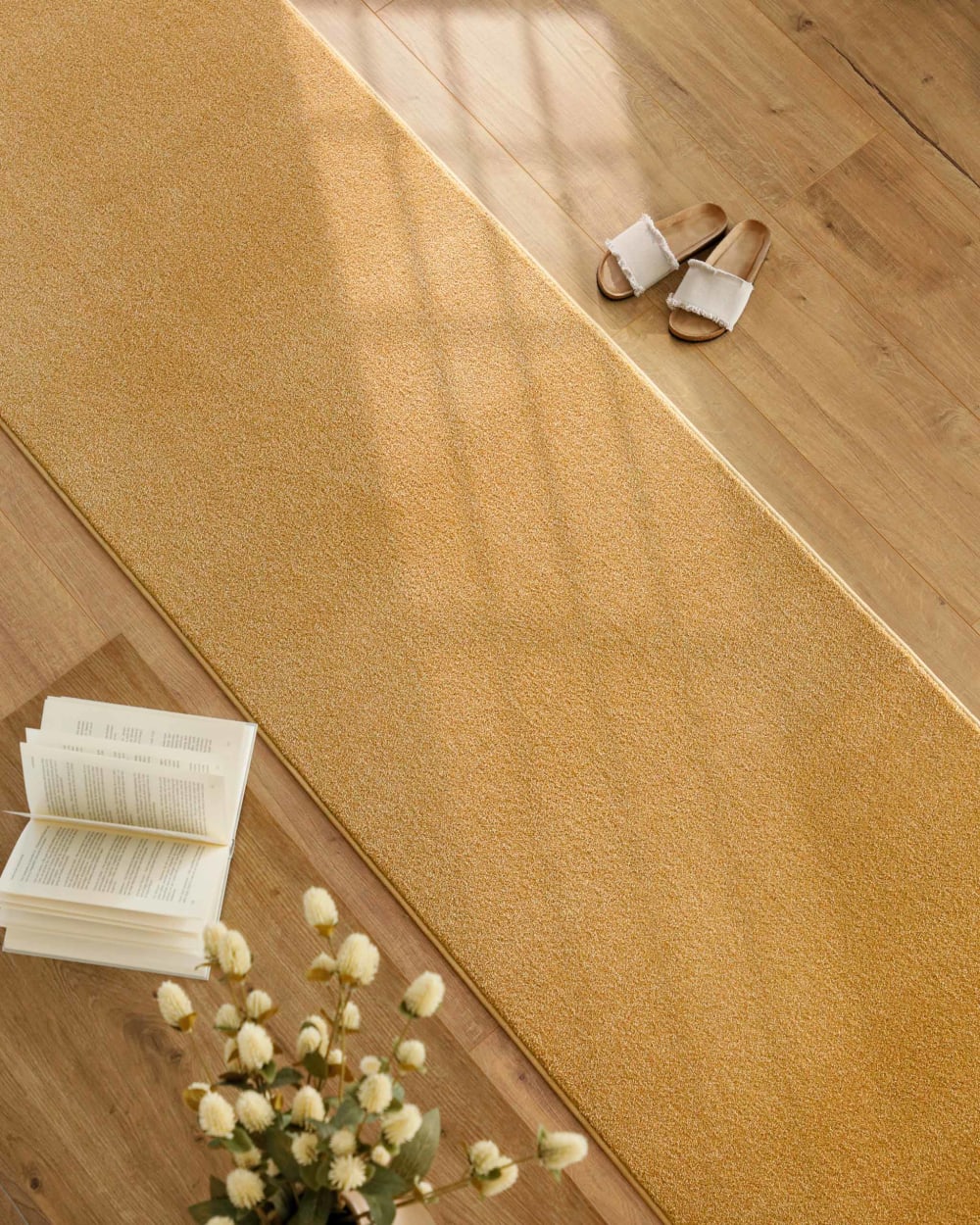 Tapis de couloir tissé velours ras ocre 80x300 — vue 3