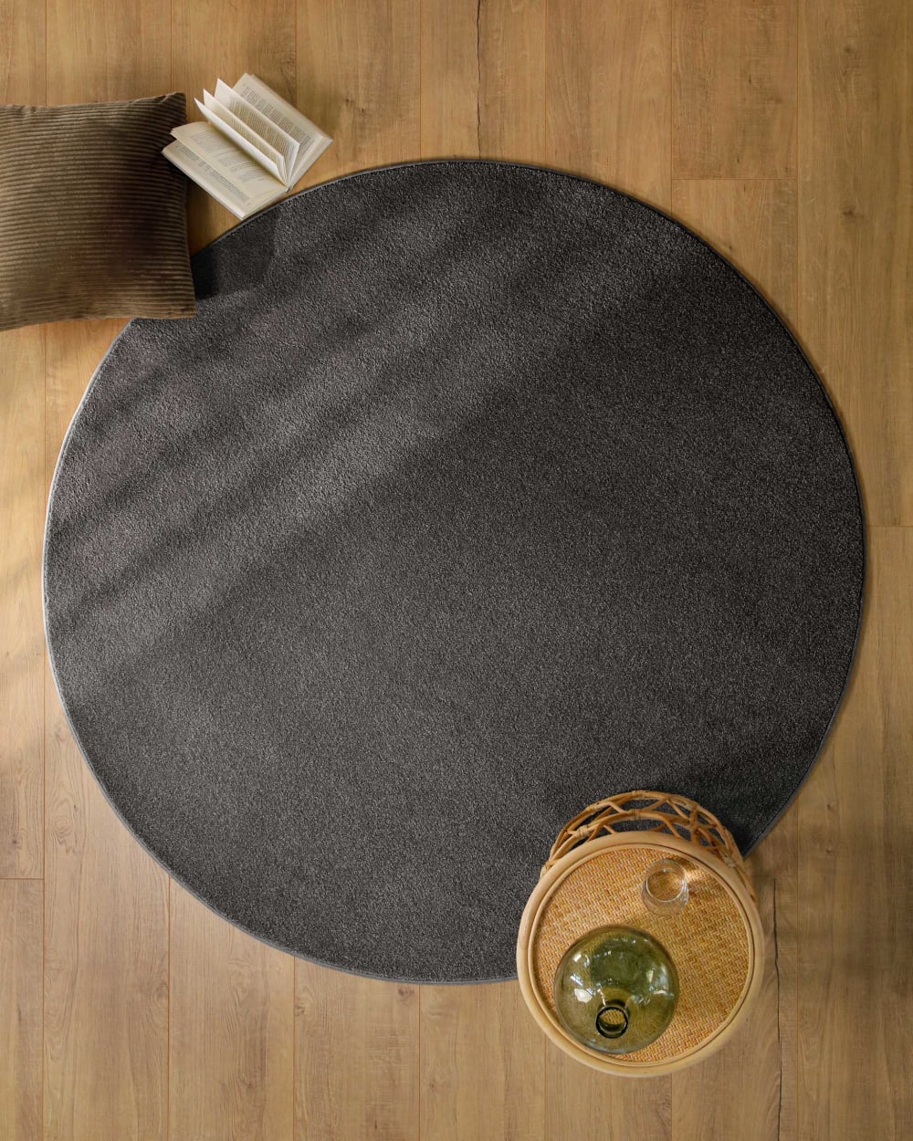 Tapis rond tissé velours ras anthracite 120 rd. — vue 3