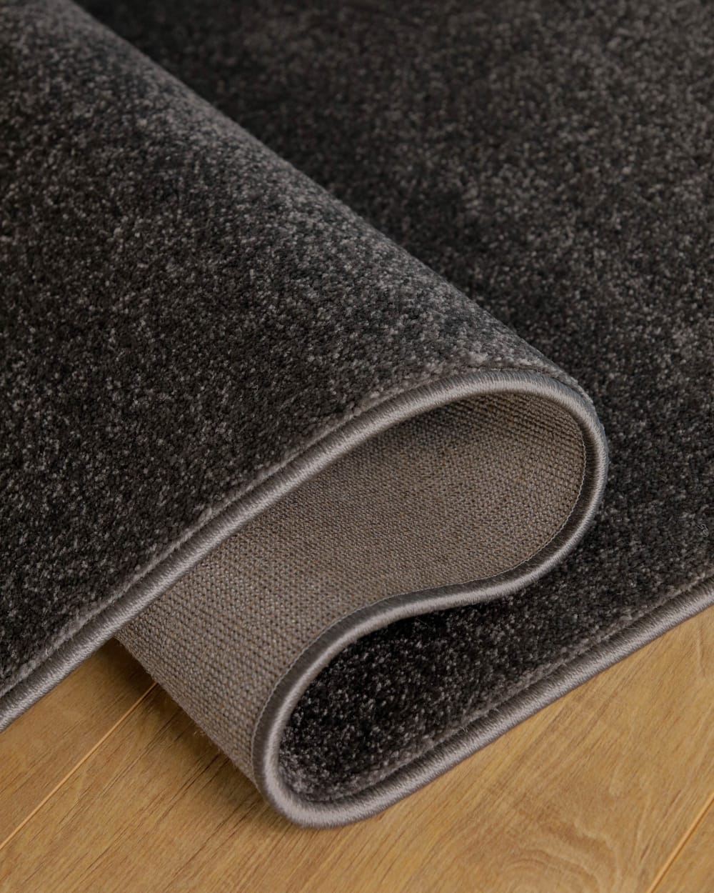 Tapis tissé velours ras anthracite 120x170 — vue 4