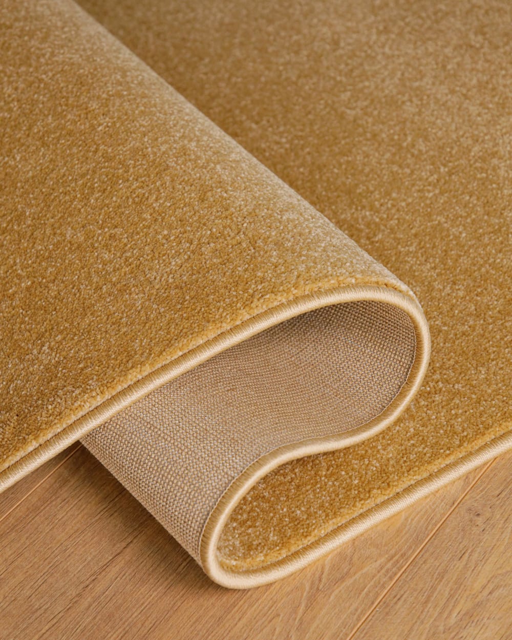 Tapis tissé velours ras ocre 160x230 — vue 4