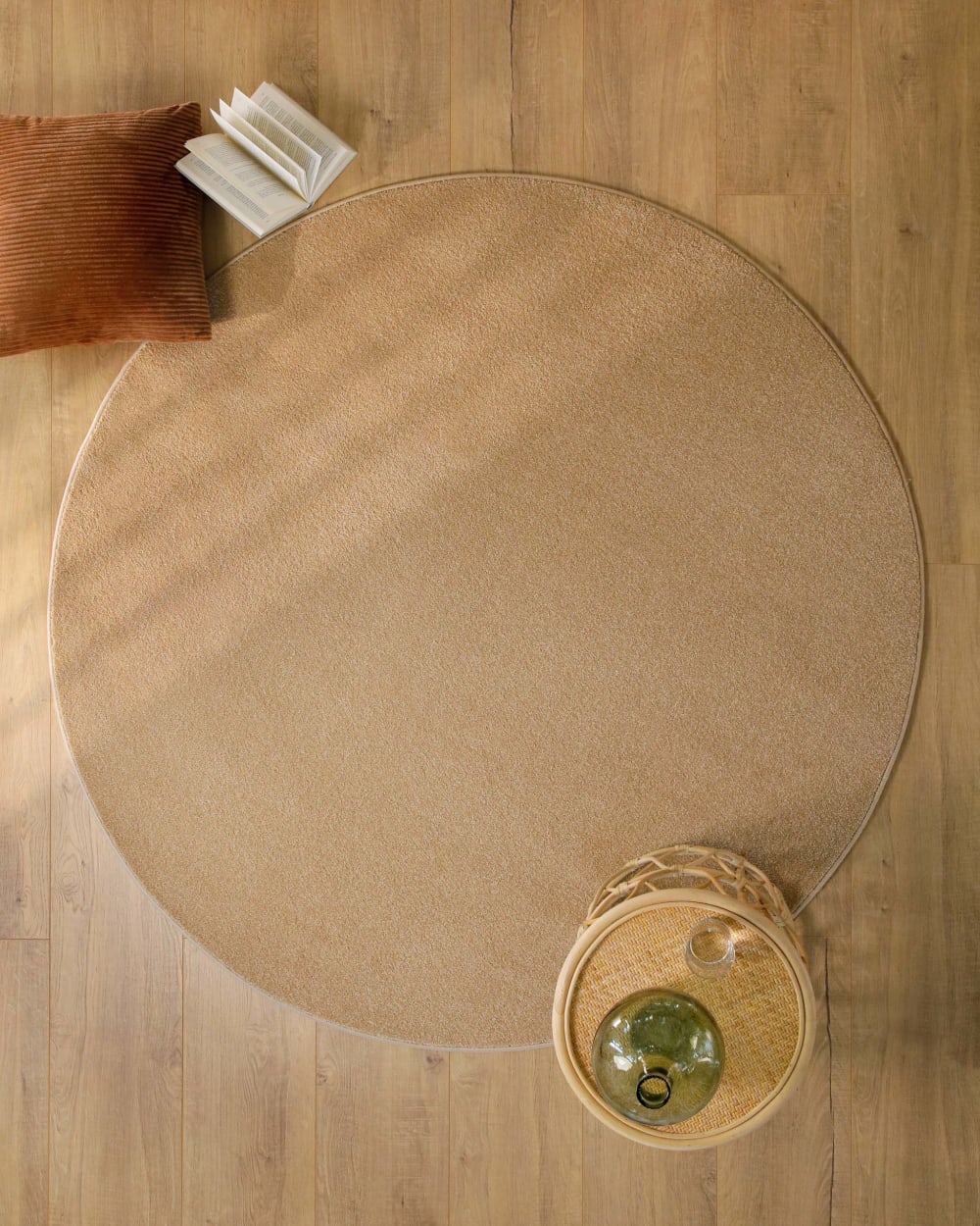 Tapis rond tissé velours ras beige sable 200 rd. — vue 3