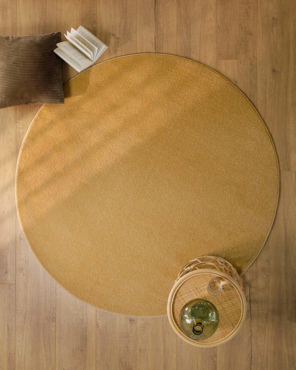 Tapis rond tissé velours ras ocre 200 rd. — vue 3