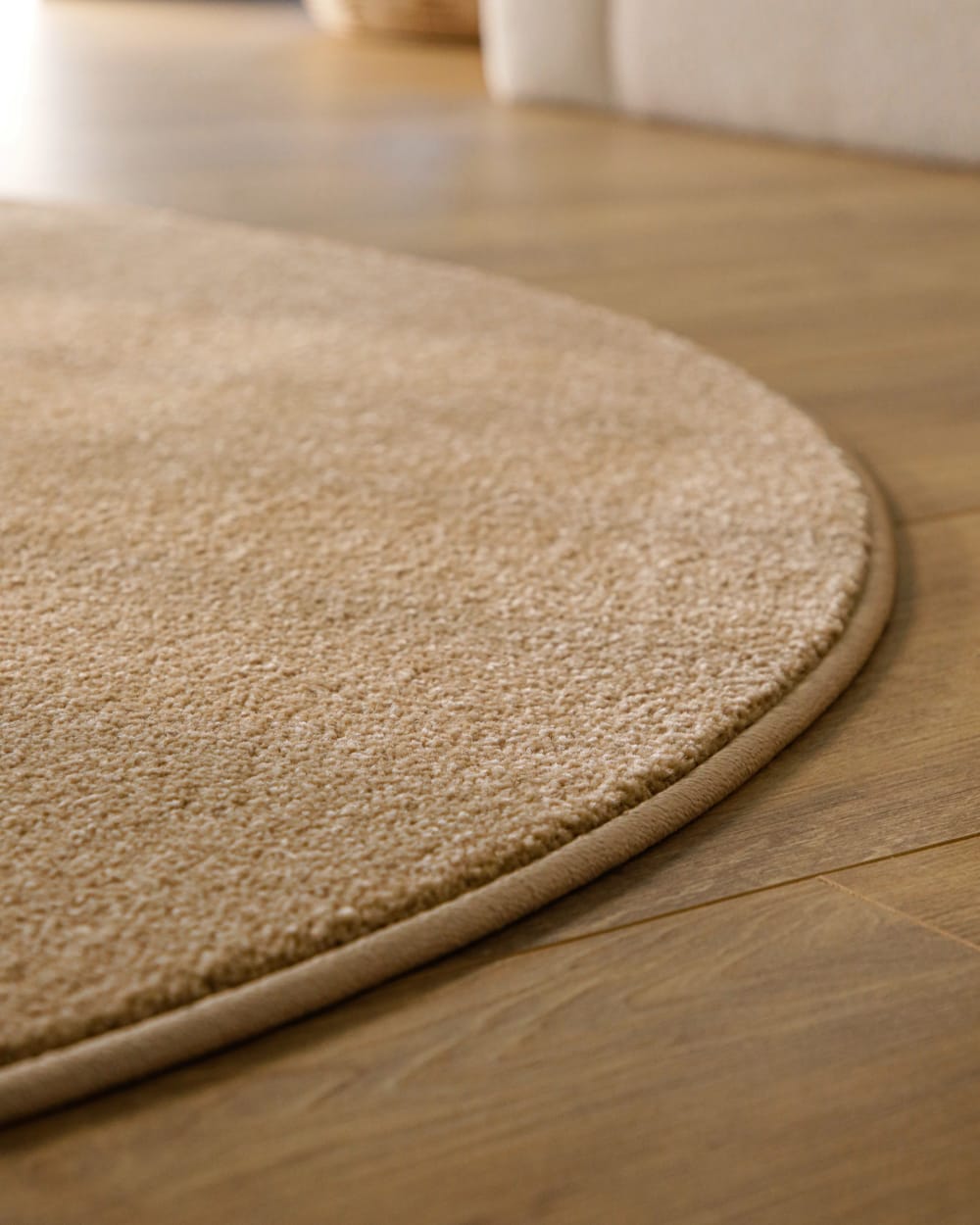 Tapis rond tissé velours ras beige sable 120 rd. — vue 4