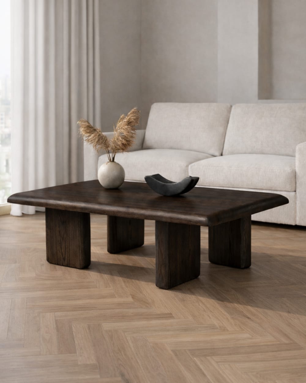 Couchtisch aus Nussbaumholz mit einer Tischplatte von 120 cm -