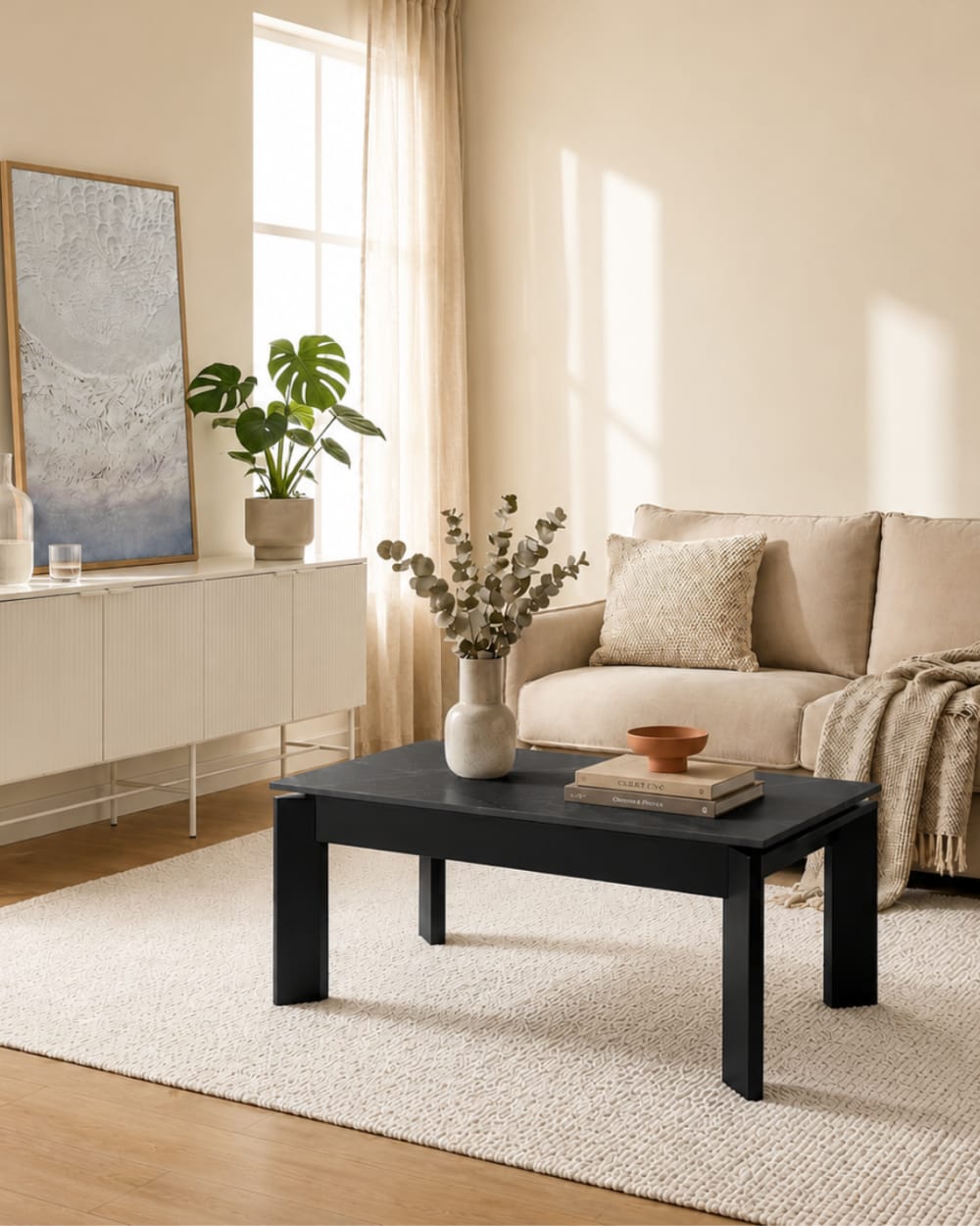 Table à hauteur réglable avec plateau noir et pieds en métal noir