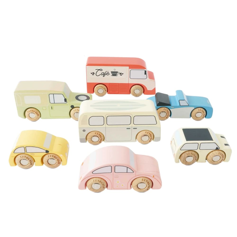 Le Toy Van Oldtimer-Fahrzeugset, 7-Teilig + 3 BEIGE HOLZ Kinder
