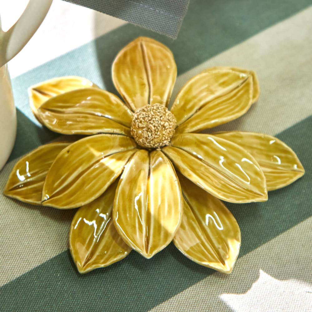 Objet décoration à poser en céramique jaune or moyen — vue 3