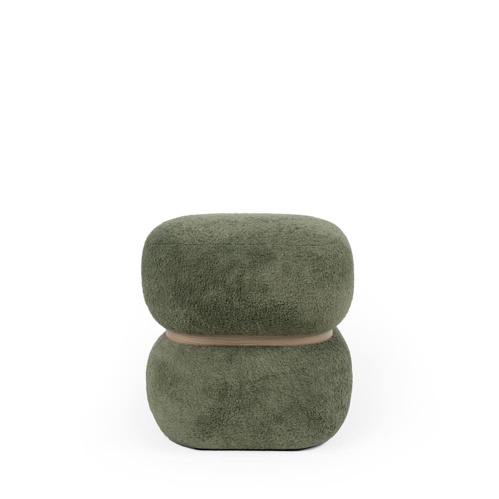 KOKETTO HOME Der Puff Simmons in der Farbe Grün, bezogen mit Polyester in weichem Teddy-Stoff. Design mit abgerundeten Formen. Grün