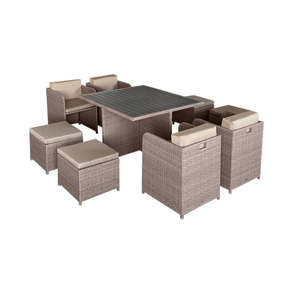 Table et fauteuils de