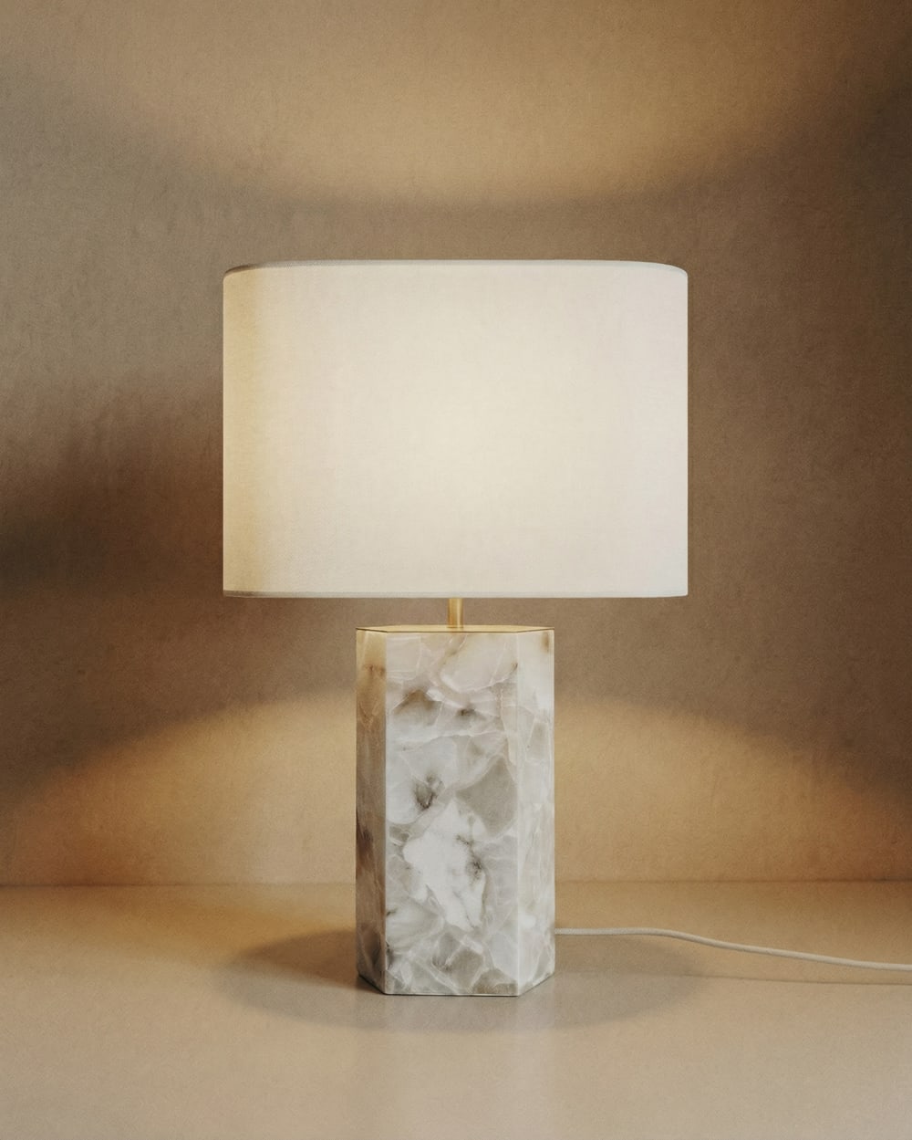 Lampe de table en albâtre couleur blanche de 60cm — vue 3