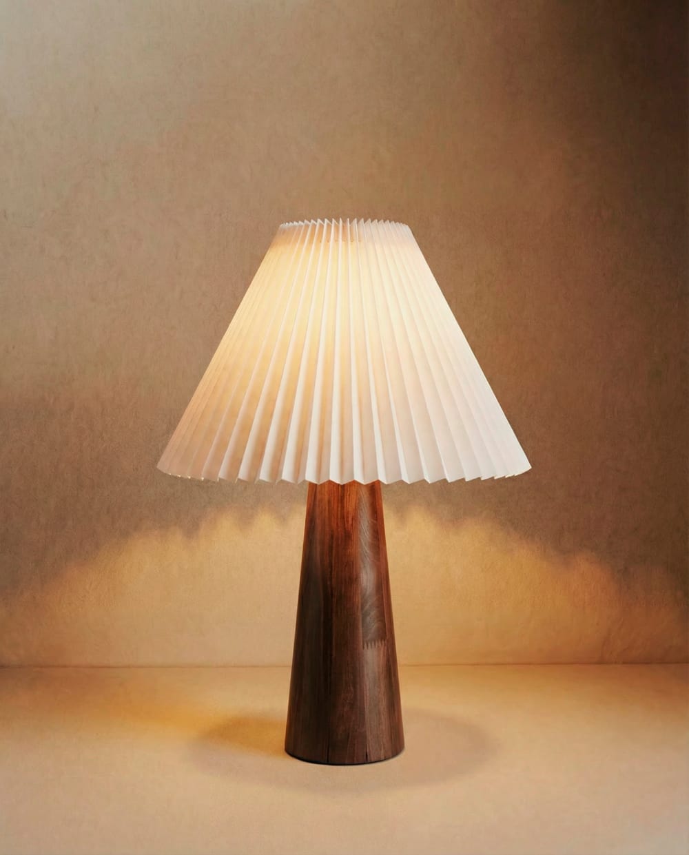 Lampe à poser bois et tissu abat-jour naturel chêne foncé 34cm — vue 4