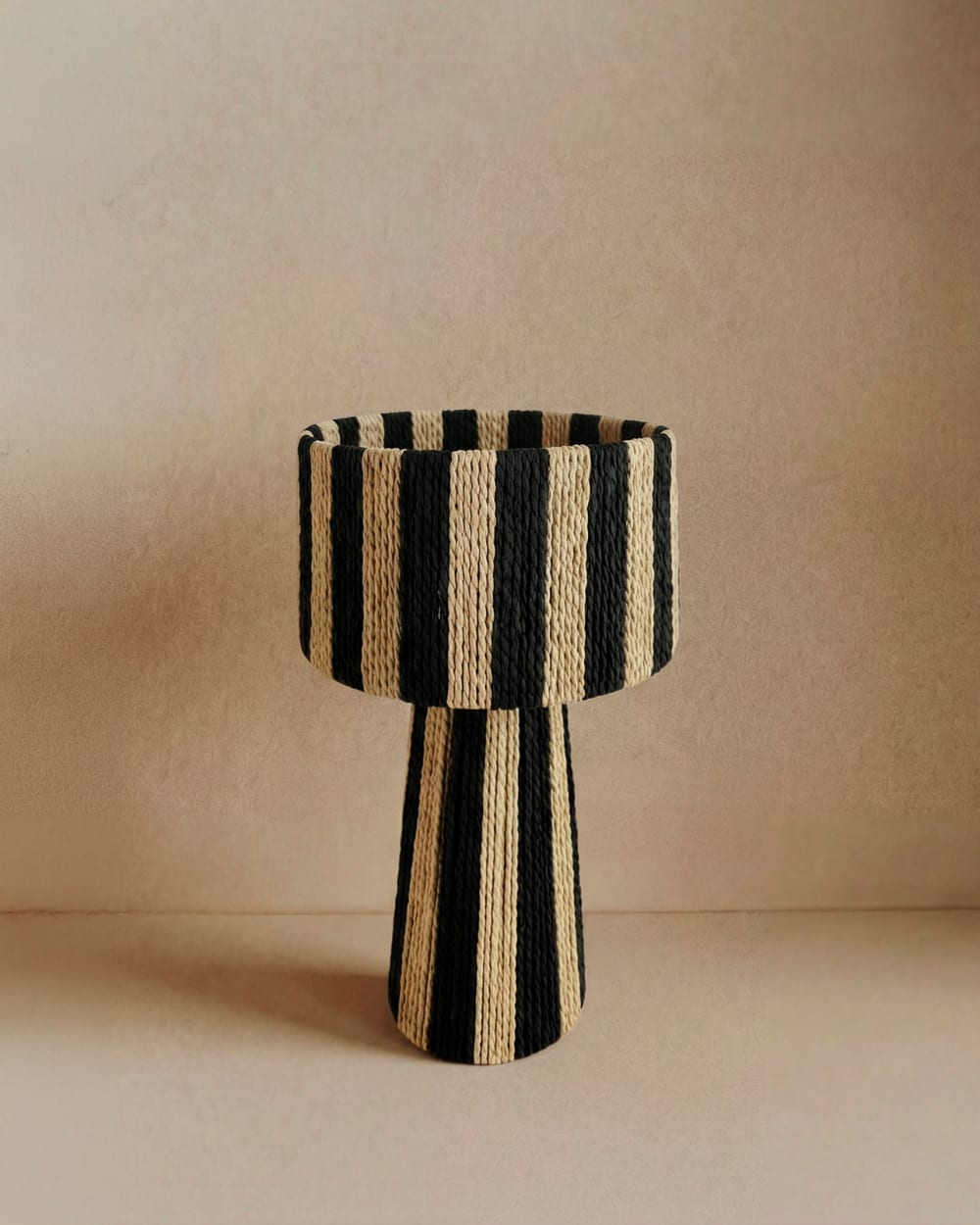 Tischlampe aus Papier und Stoff natur und schwarz 24cm - Maisons