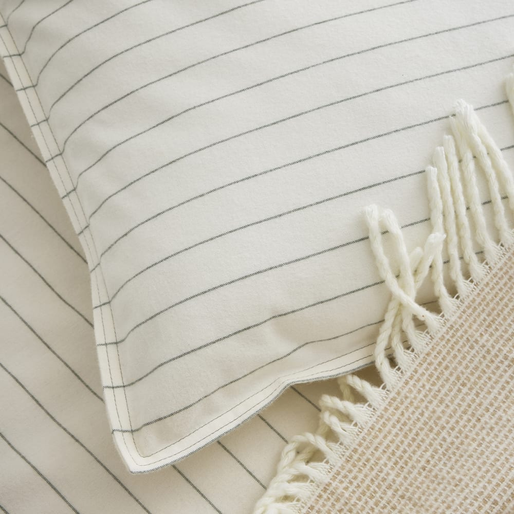 Parure de lit unie en flanelle de coton beige 140x200 cm — vue 4