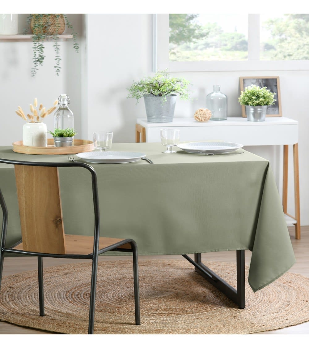 Nappe rectangulaire 145x240 cm polyester facile d'entretien vert
