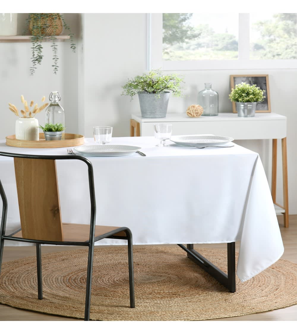 Nappe rectangulaire 145x240 cm polyester facile d'entretien blanc