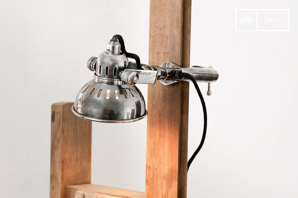 Lampe à étau en laiton argenté — vue 3