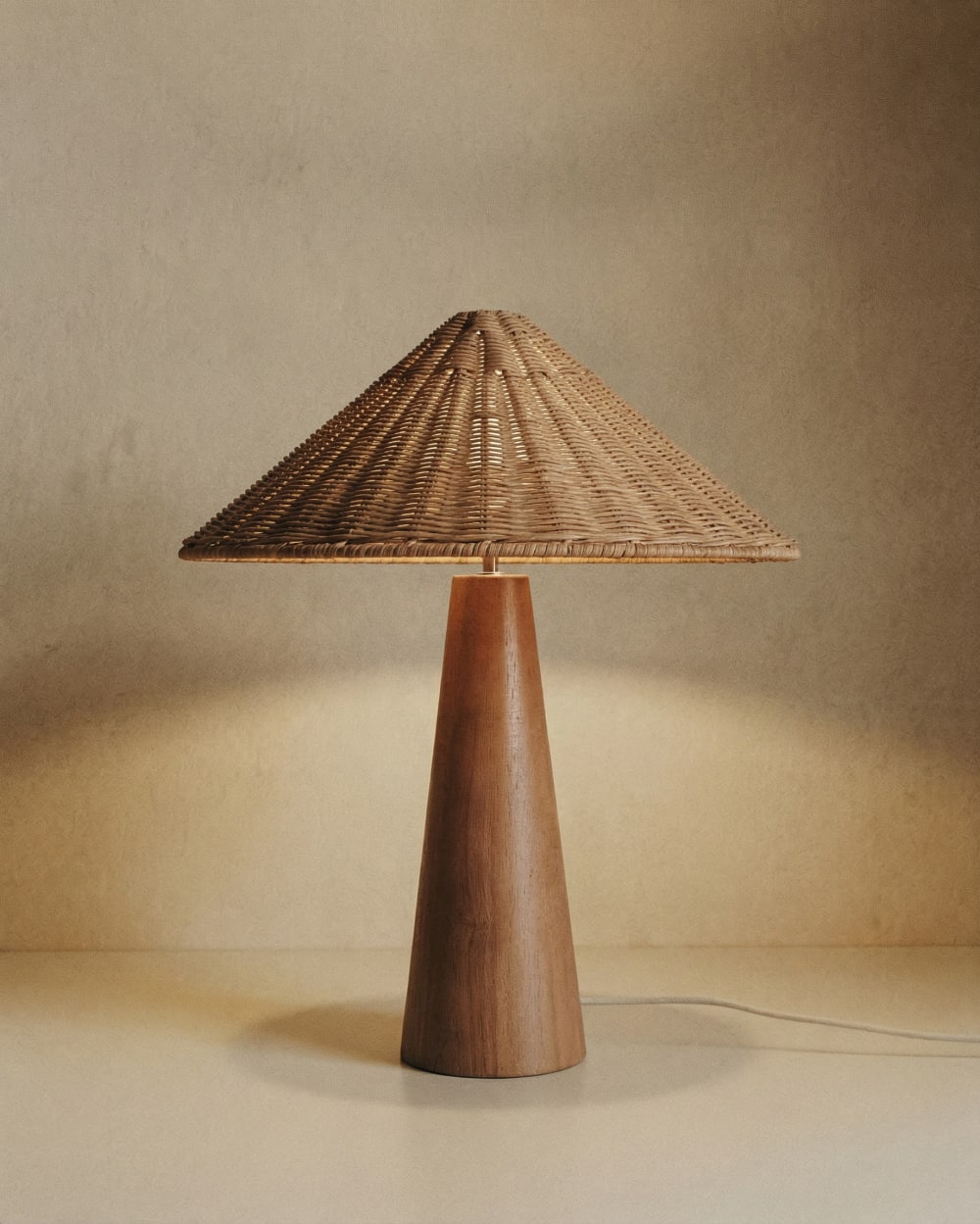 Lampe de table en bois et rotin couleur marron et naturelle de 56cm — vue 3