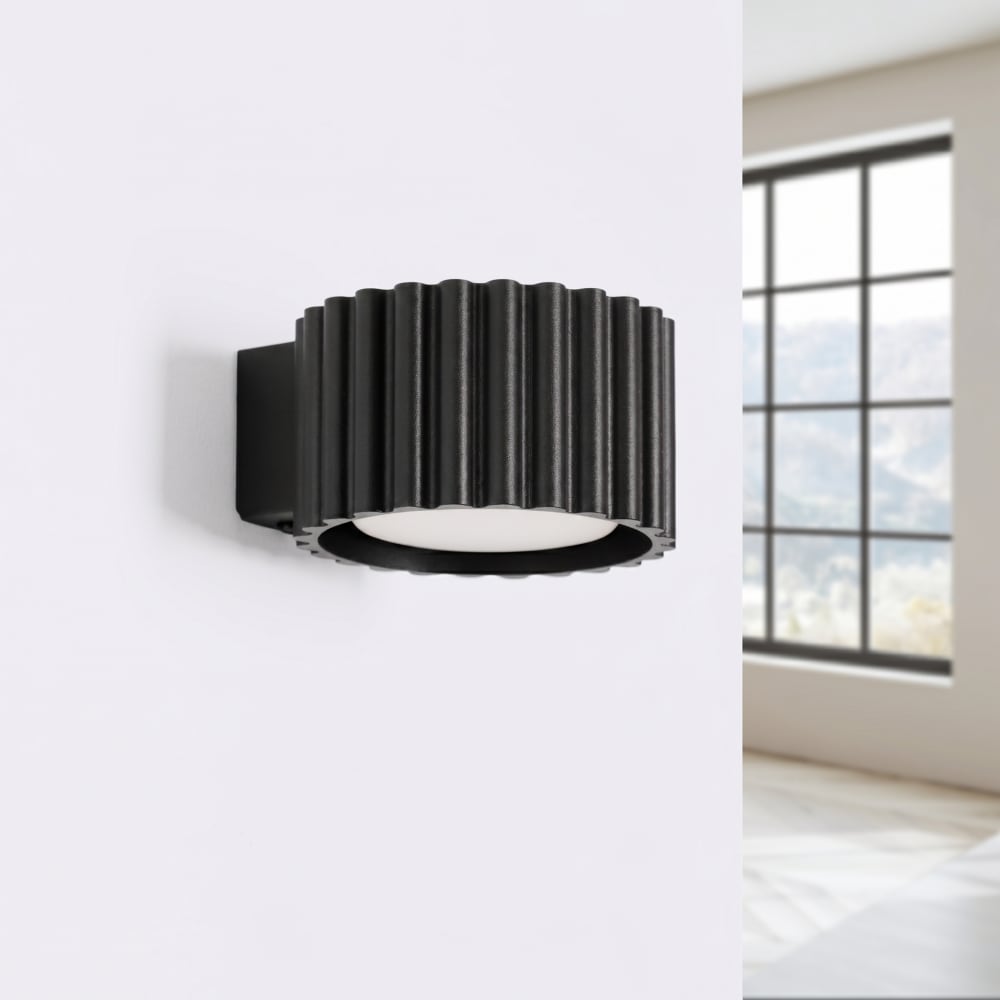 Wandleuchten aus Aluminium in schwarz - Maisons Du Monde