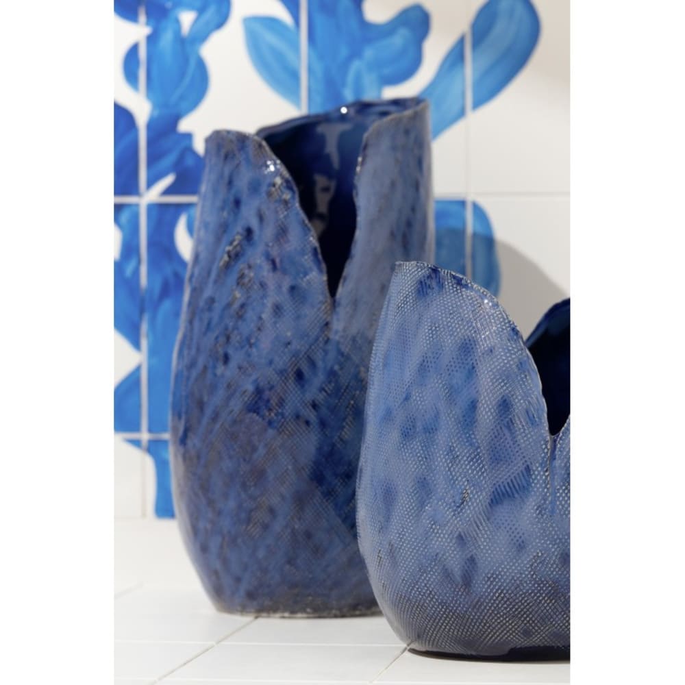 Vase en céramique bleu 24x24x46 cm Vase en céramique bleu 24x24x46 cm
