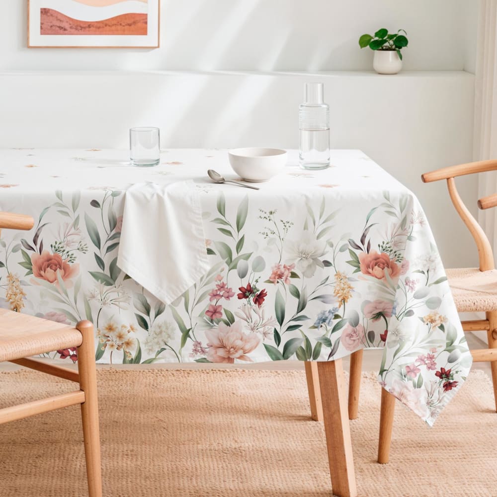 Nappe antitache en coton avec fleurs tropicales 155x200