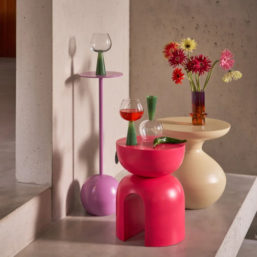 Beistelltisch aus Aluminium violett Ø 21 * 66 cm - Maisons Du