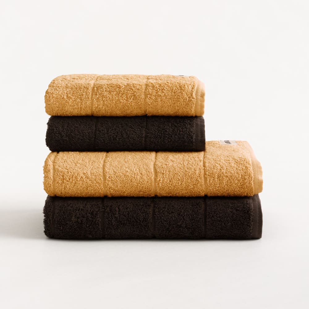 Lot 4 serviettes en coton 600gr noir moutarde 2(50x100+70x140cm) Lot 4 serviettes en coton 600gr noir moutarde 2(50x100+70x140cm)
