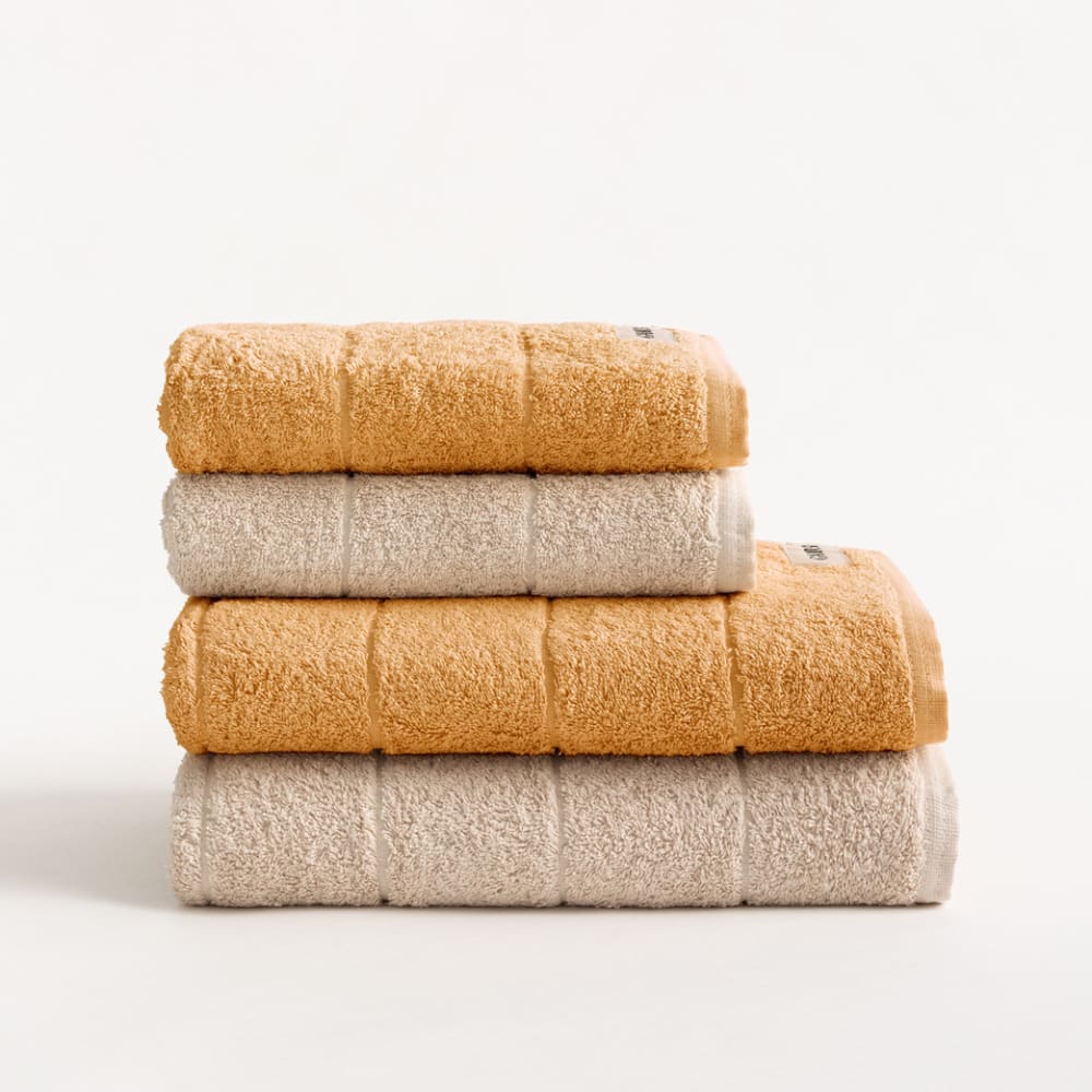 Lot 4 serviettes en coton 600gr moutarde pierre 2(50x100+70x140cm) Lot 4 serviettes en coton 600gr moutarde pierre 2(50x100+70x140cm)