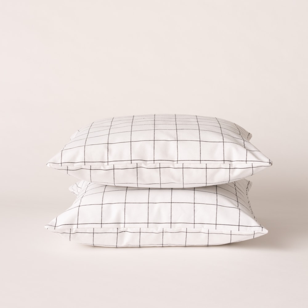 Lot de 2 housses de coussin en coton à carreaux blanc 45x45 cm — vue 3
