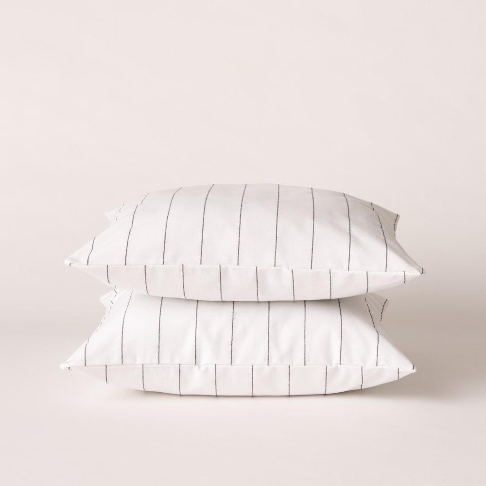 Lot de 2 housses de coussin en coton à rayures blanc 45x45 cm — vue 3
