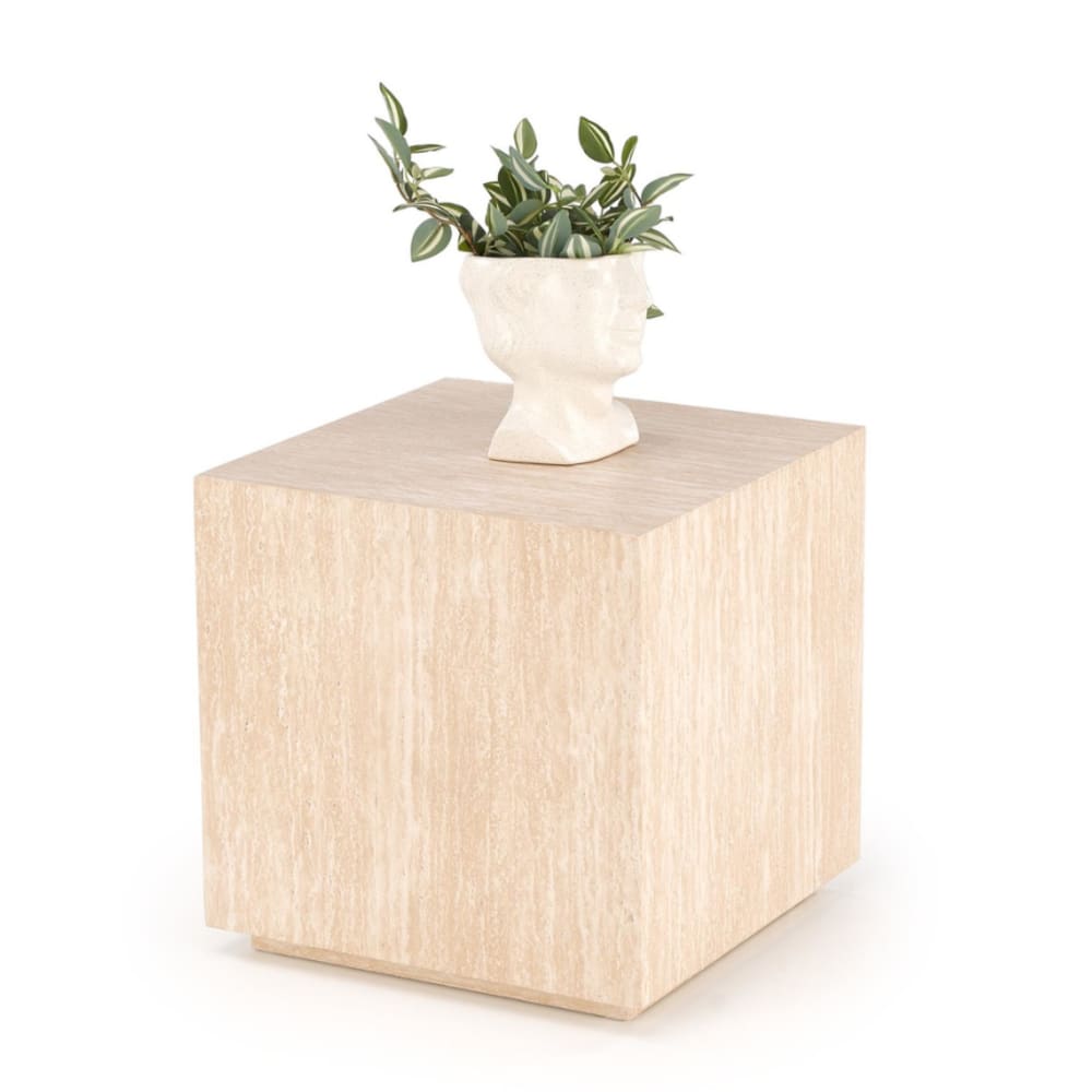 Petite table basse cubique