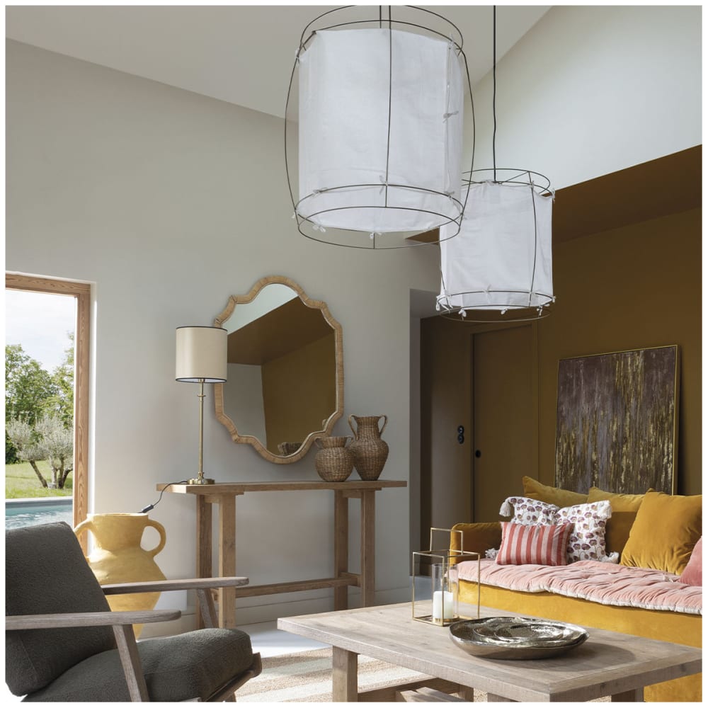 Suspension en tissu blanc et métal doré finition laiton - h. 75 cm — vue 3