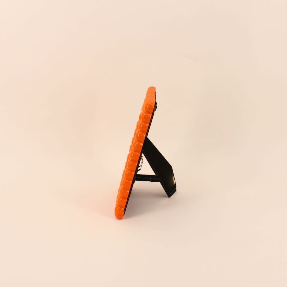 Cadre photo perles orange en résine 13x18cm — vue 4