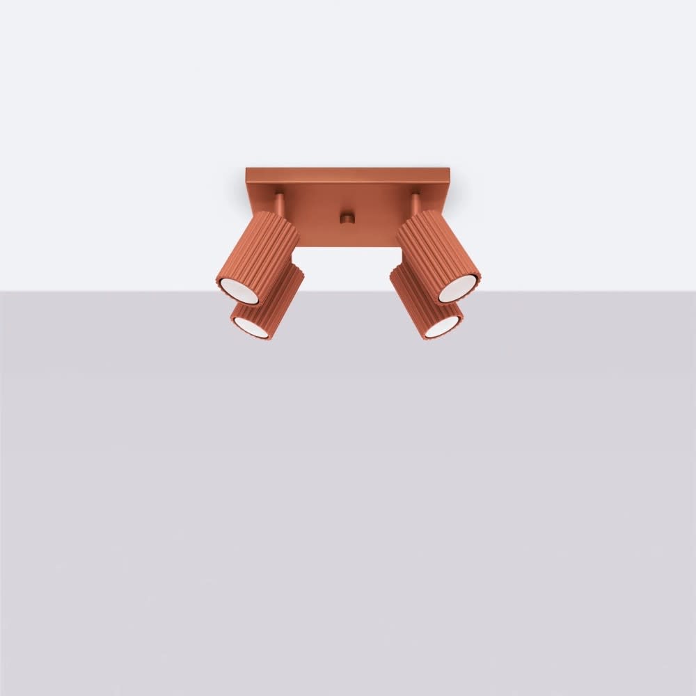 Plafonnier carré avec 4 spots rouges orientables — vue 3