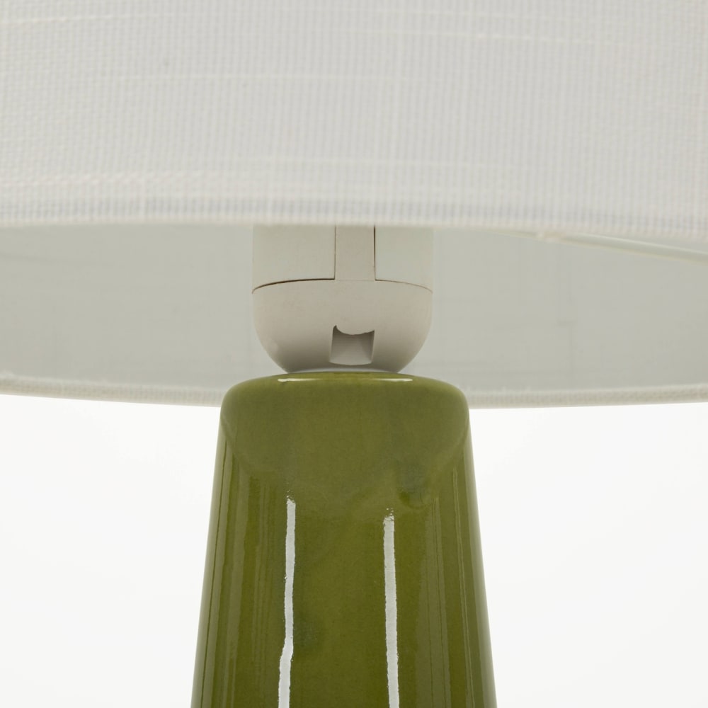 Lampe de table en céramique verte avec abat-jour blanc, ø 30 x 51,5 cm — vue 4
