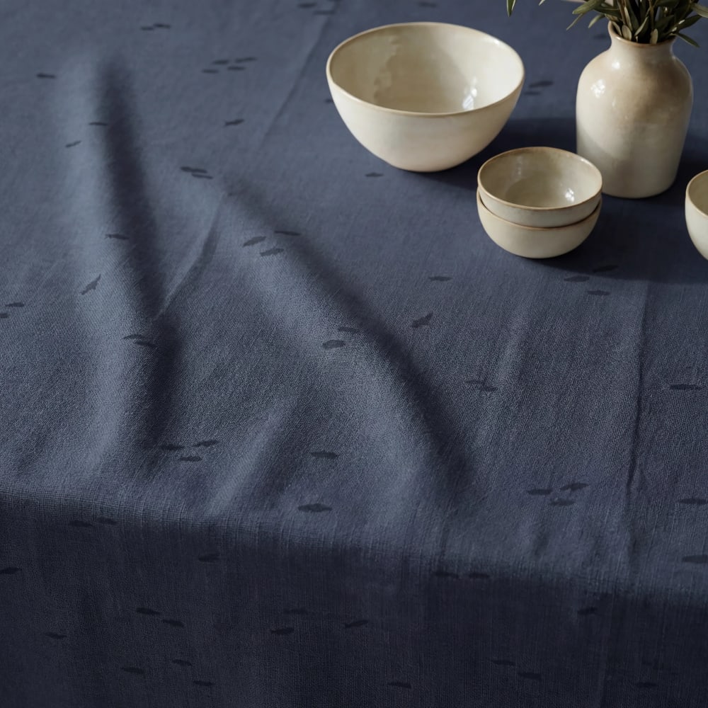 Muare Home Fleckenabweisende Tischdecke aus 100% Baumwolle marineblau 100x155 cm Öko-Tex Zertifikat - Baumwolle