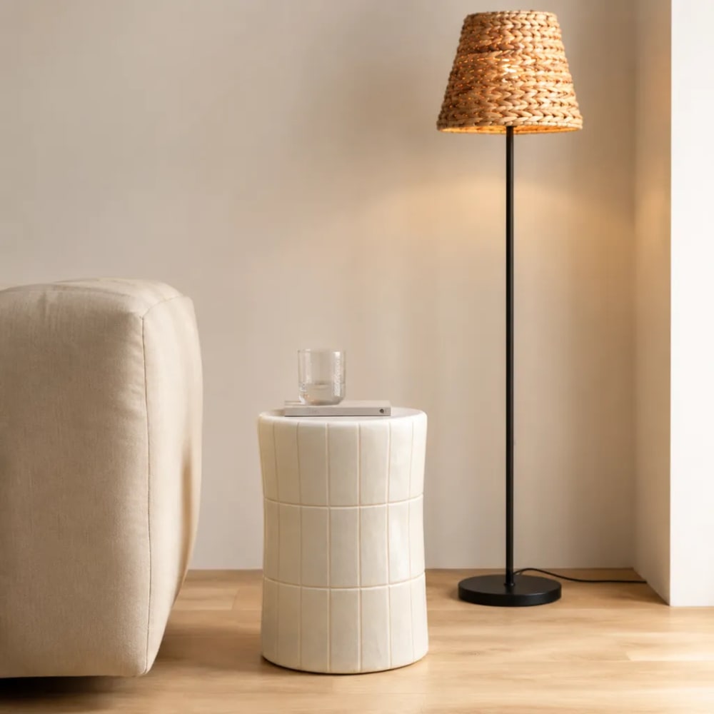 Hocker / Beistellhocker aus Keramik in gebrochenem Weiß - Maisons