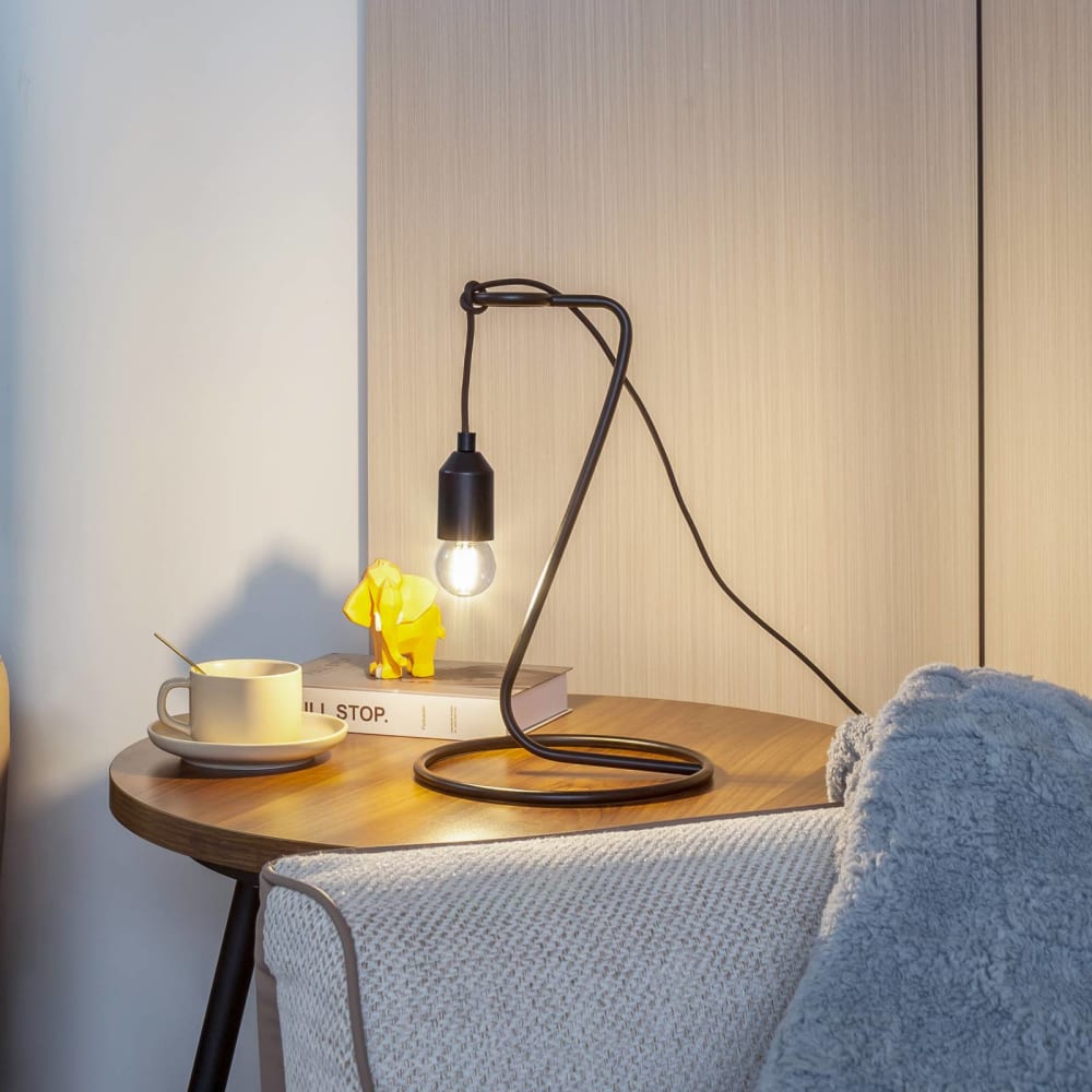 Lampe à poser en métal noir — vue 4