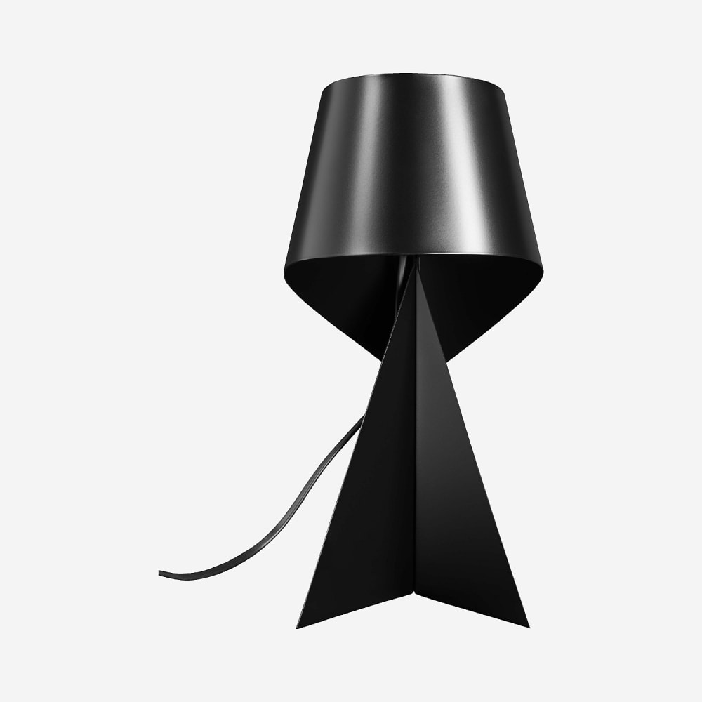lampe de table en métal